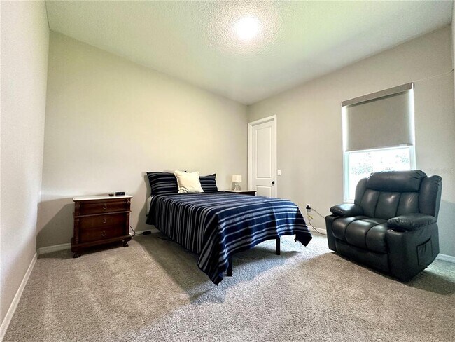 Building Photo - 342 Windward Way