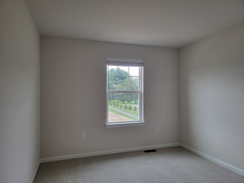 Building Photo - 149 Beech Tree Ct