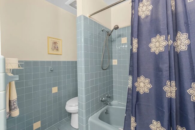 Building Photo - 3811 Crouch Dr