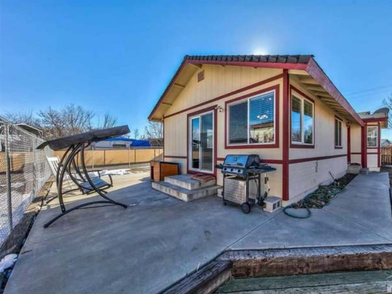 Building Photo - 1338 Jobs Peak Dr