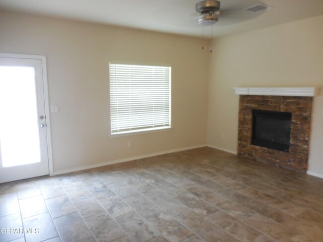 Building Photo - 7316 Glacier Dr