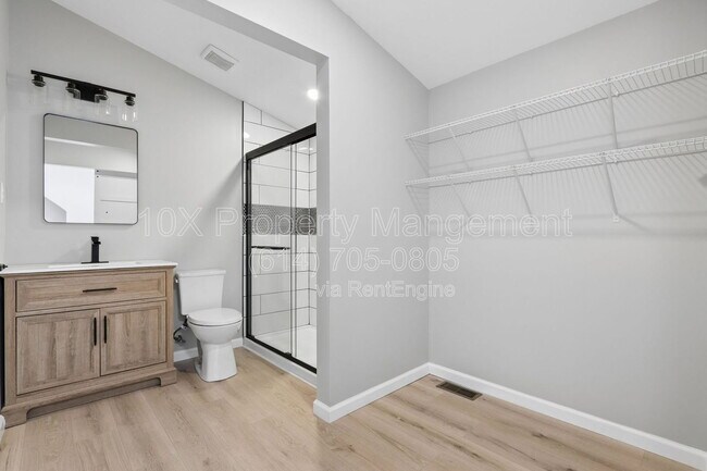 Building Photo - 1209 E Whittier St