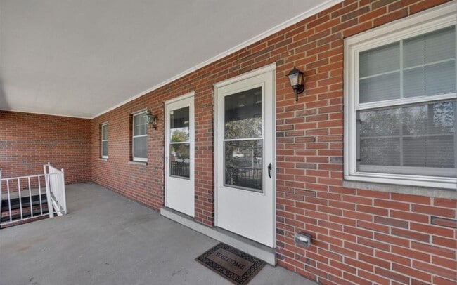 Building Photo - 1220 Iron St