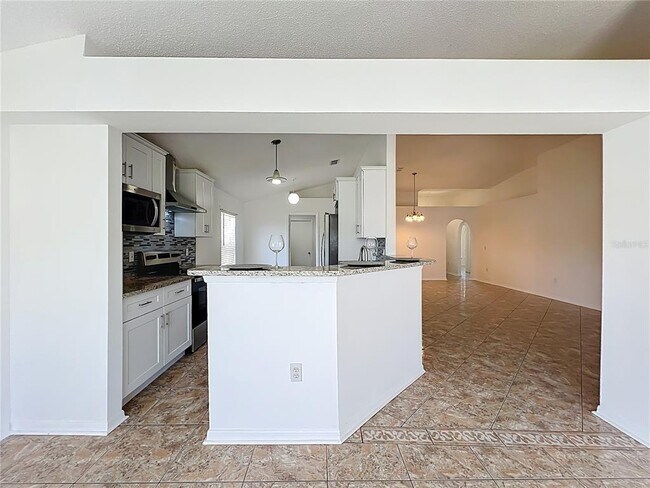 Building Photo - 3155 Atwater Dr