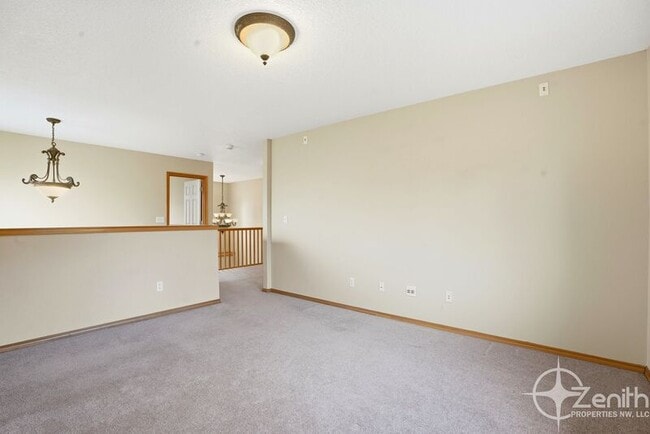 Building Photo - 1511 SE 86th Ct