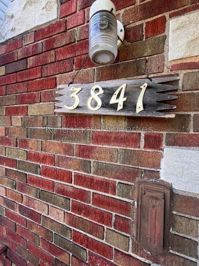 Building Photo - 3841 Kingsland Ct