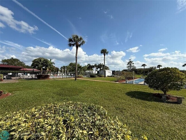 Building Photo - 1397 High Point Way