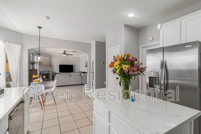 Building Photo - 11230 Sunshine Park Dr