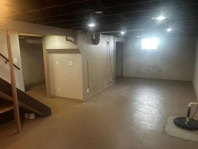 Building Photo - Charming 3 Bedroom, 2 Bathroom Home in Cuyahoga Falls