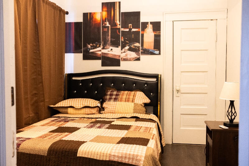 Building Photo - 440 W Main St