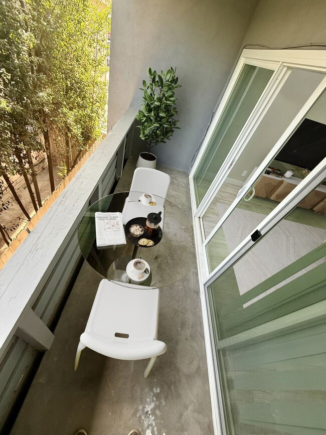 Building Photo - **FREE JUNE**    Freshly Renovated 2 bedro...