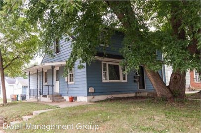 Building Photo - 5 br, 2.5 bath House - 717 13th Ave NE