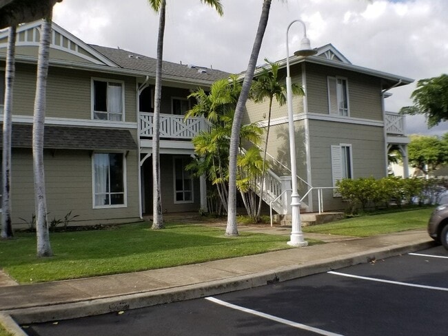 Building Photo - 2 Bedrooms, 2 Baths, 2 Parking at Kekuilan...