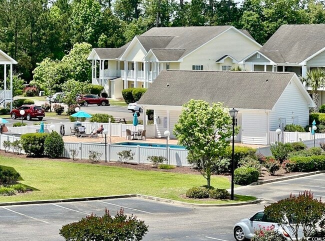 Building Photo - 5834 Longwood Dr