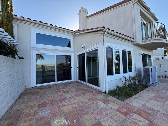 Building Photo - 9 La Quinta