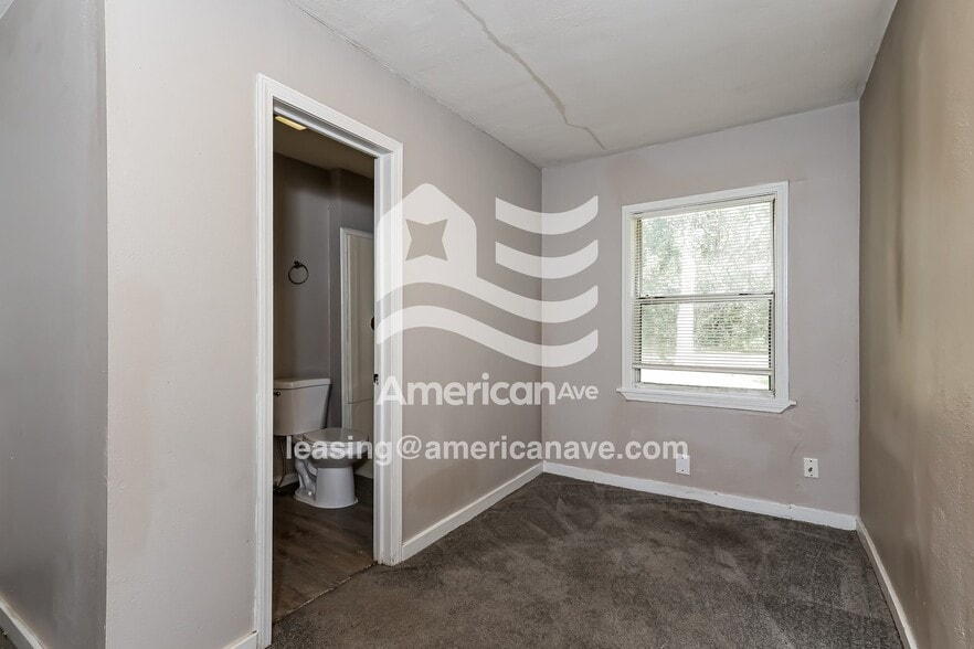 Building Photo - 364 Fairhill Dr