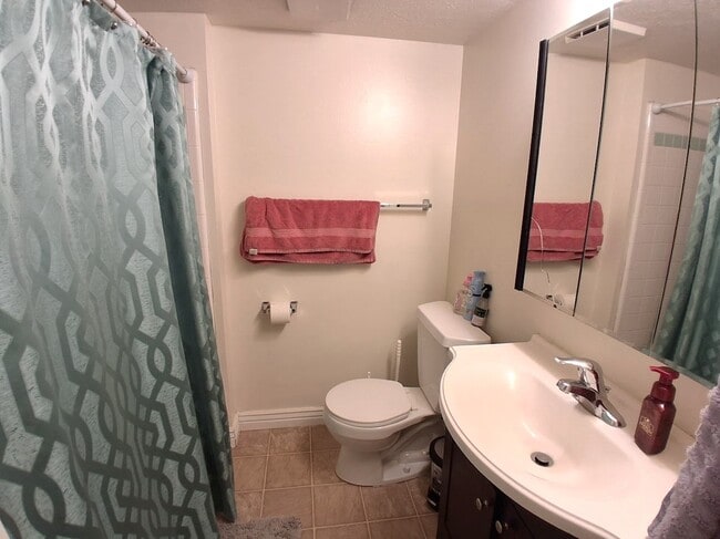 Building Photo - 1533 Riverside Ave