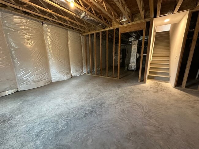 Building Photo - 64 Soderman Wy