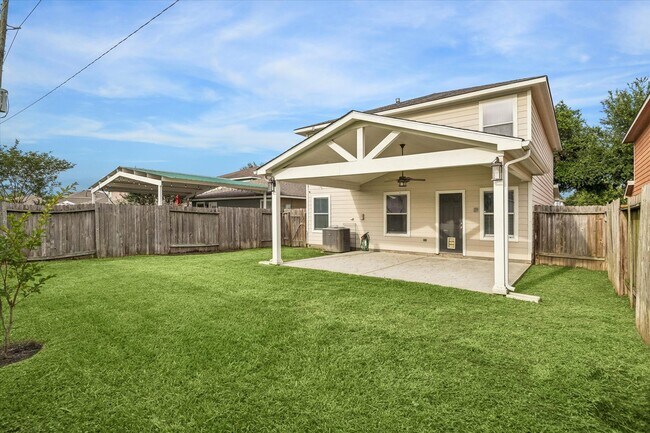 Building Photo - 21211 Grand Linden Ct