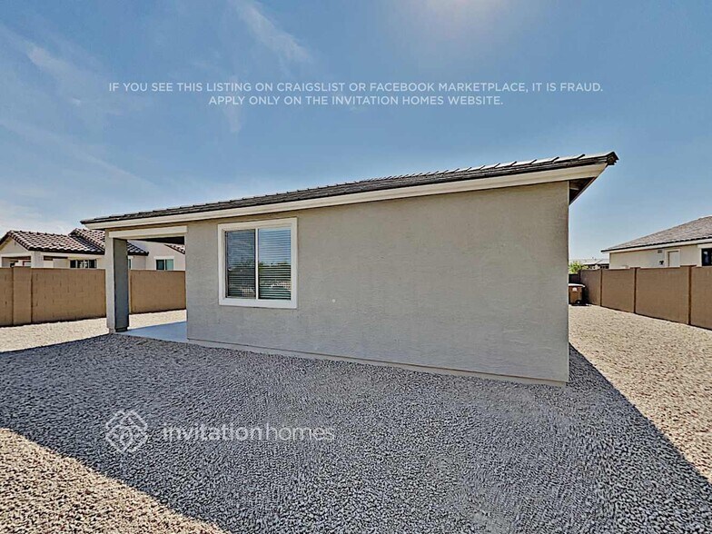 Building Photo - 1071 S 175th Dr
