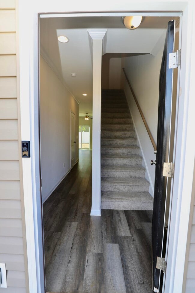 Building Photo - 1854 Gabriel Ln