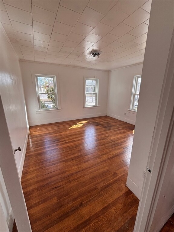 Building Photo - 13 Oxford Ave