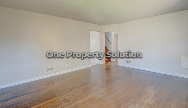 Building Photo - 532 Ralston St