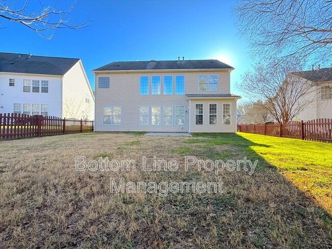 Building Photo - 12430 McAllister Park Dr