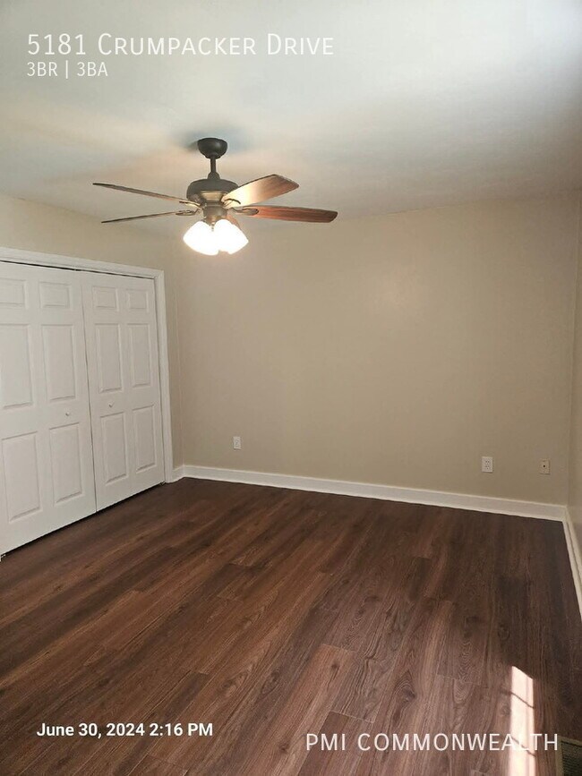 Building Photo - 5181 Crumpacker Dr