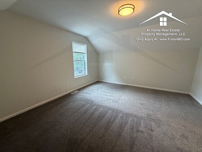 Building Photo - 1011 Greystone Ct