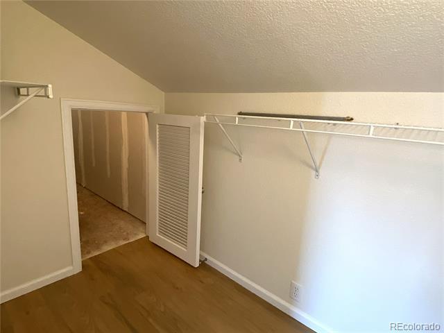Building Photo - 2119 Falkirk Dr