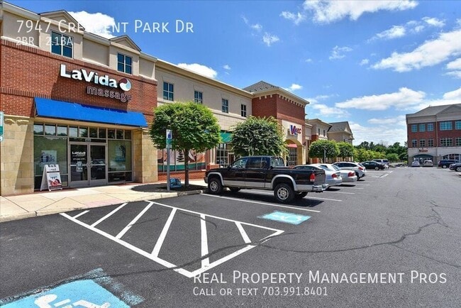 Building Photo - 7947 Crescent Park Dr