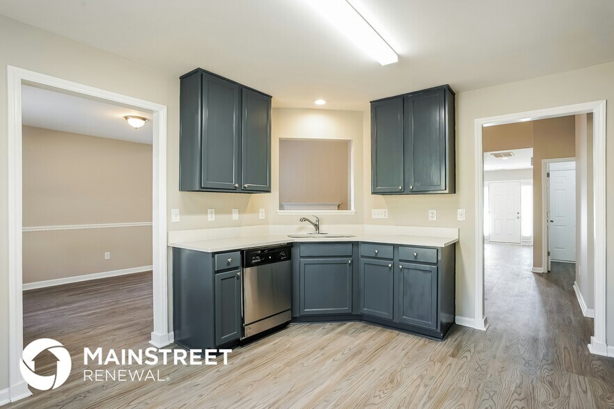 Building Photo - 5113 Chasteal Trail