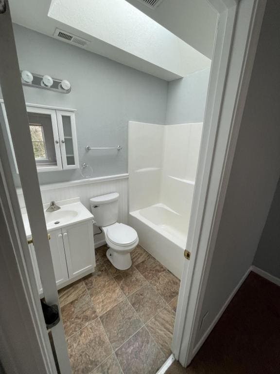 Building Photo - 330 Cherry Ave