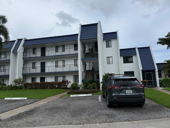 Building Photo - 4539 Luxemburg Ct