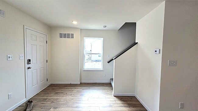 Building Photo - 431 Sunset Hollow Drive