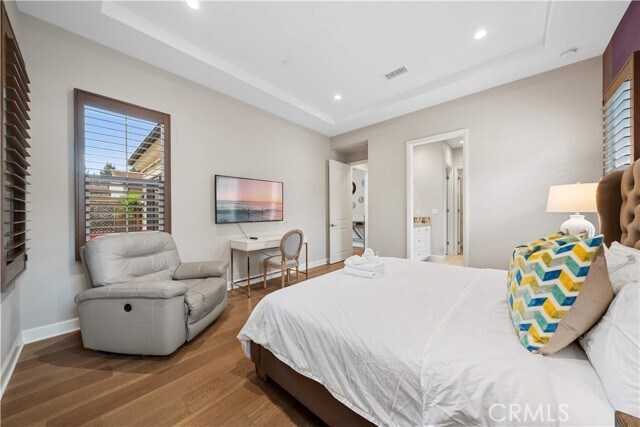 Building Photo - 114 Guinness