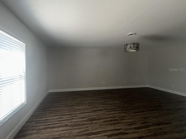 Building Photo - 2141 Ashley Lakes Dr