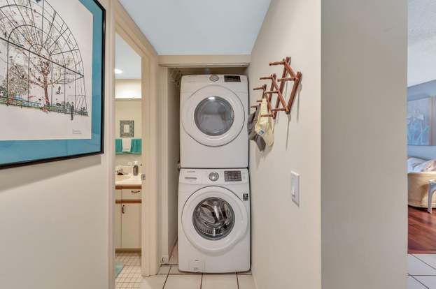 Building Photo - 33 Plantation Dr