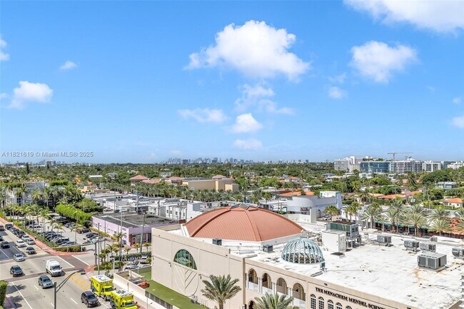 Building Photo - 9559 Collins Ave