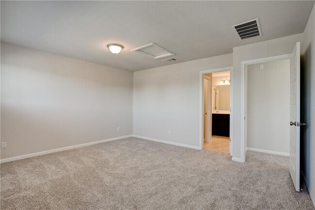 Building Photo - 1724 Artesian Spgs Xing