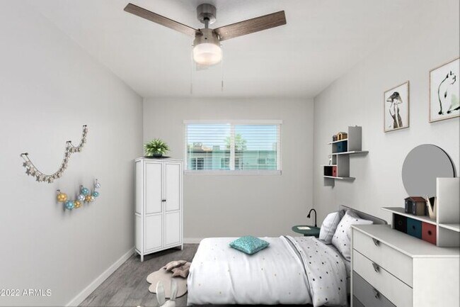 Building Photo - TERRIFIC 2 BEDROOMS 1 BATH SINGLE LEVEL UNIT FOR LEASE OFFERING $400 GIFT CARD AFTER SUCCESSFUL L...