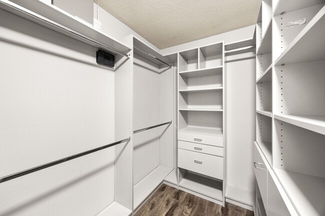 Building Photo - 19627 Lighthouse Scene Ln