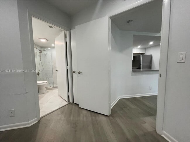 Building Photo - 8290 Lake Dr