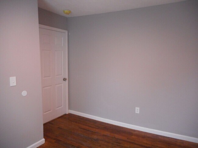 Building Photo - Affordable 3 Bedroom 1 Bath Augusta