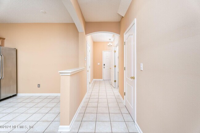 Building Photo - 1683 Biscayne Bay Cir