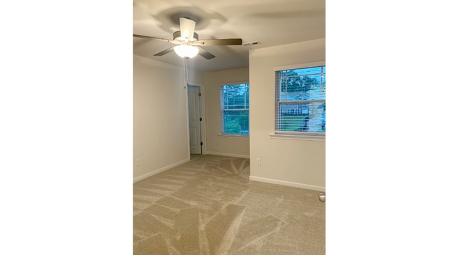 Building Photo - 612 Creekway Dr