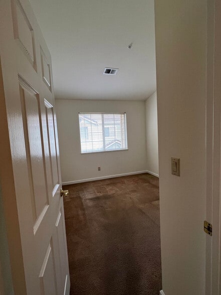 3rd Bedroom - 1159 La Rochelle Terrace