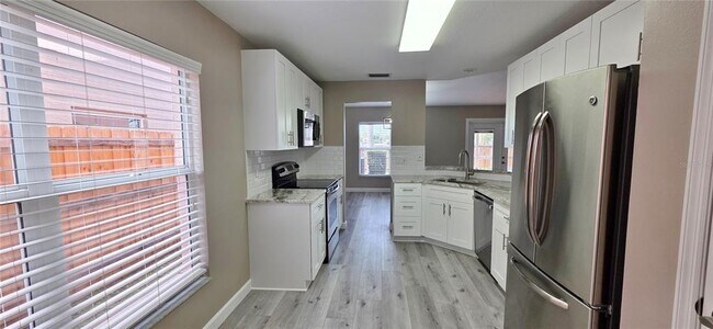 Building Photo - 11143 Bramblebrush St