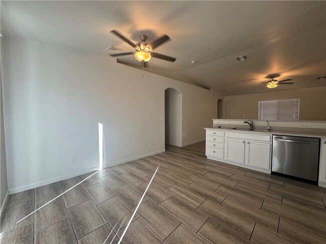 Building Photo - 5085 S Jacaranda Pl